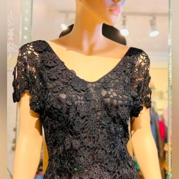 Cartise International Crochet & Beaded Cocktail dress Size: Medium - Picture 5 of 14